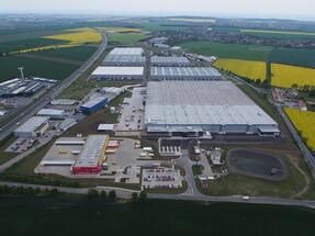 P3 Logistic Parks akvizicí samostatně stojící haly rozšiřuje park P3 Prague D8