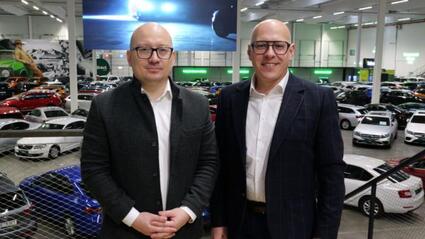 Retail Warehouse Model v praxi! Direct Auto v P3 Horní Počernice: stovky aut v původně skladové hale
