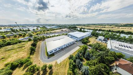 Společnost Colliers zprostředkovala prodej logistického areálu v Hostivici u Prahy