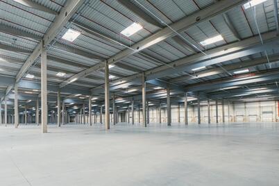 U dálnice D8 byl dokončen logistický park s plochou 56 500 m²