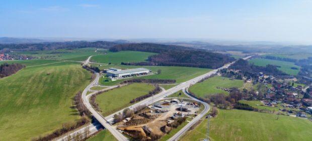 Prologis zahájil výstavbu průmyslového parku u středočeského Ostředku