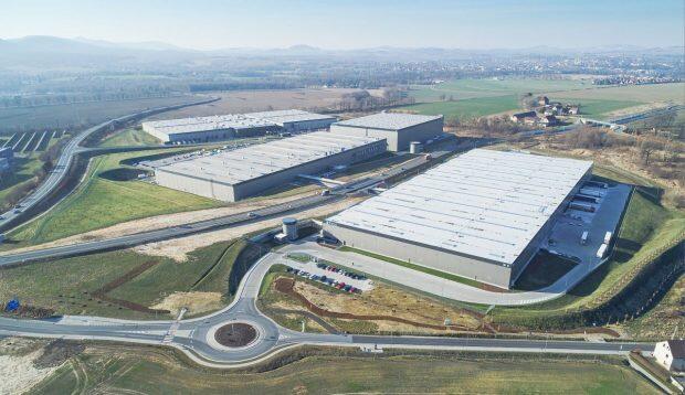 Developer VGP šetří tisíce tun emisí. Zlepšuje ekologickou účinnost stávajících budov a staví nové udržitelné nemovitosti Developer VGP šetří tisíce tun emisí. Zlepšuje ekologickou účinnost stávajících budov a staví nové udržitelné nemovitosti