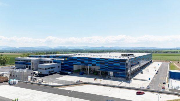 Lidl zahájil provoz logistického centra v Bravanticích na Ostravsku. Nyní zásobuje 26 prodejen, celkem jich bude 65
