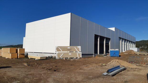 Trh průmyslových nemovitostí v ČR: Poptávka zpomaluje, objevují se příležitosti pro firmy