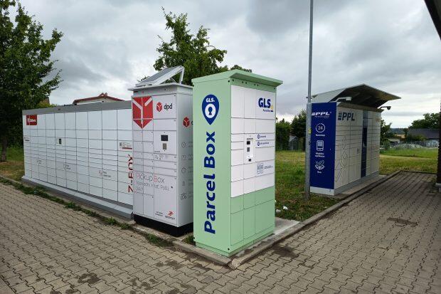 Vylepšená logistická infrastruktura: Co znamená sdílená síť balíkomatů GLS a DPD pro vaše podnikání