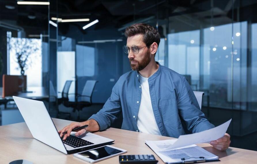 Optimalizace vozového parku: Klíč k chytrým rozhodnutím o kancelářských a skladových prostorech