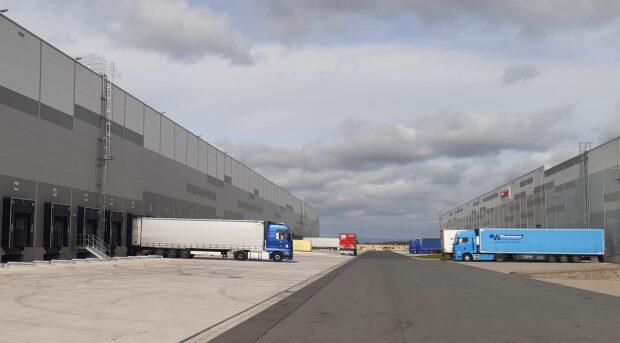 Český ekonomický růst ve 3. čtvrtletí 2025 podněcuje poptávku po skladových a kancelářských prostorech