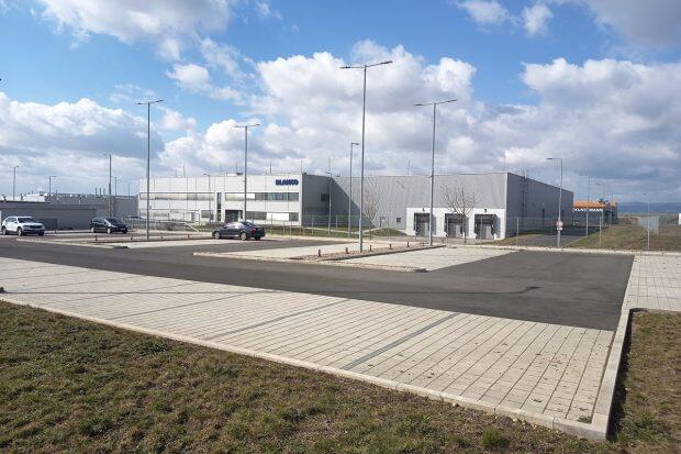 Nemovitosti v CEE rostou: Proč by se vaše firma měla zaměřit na kanceláře a logistiku ve střední Evropě