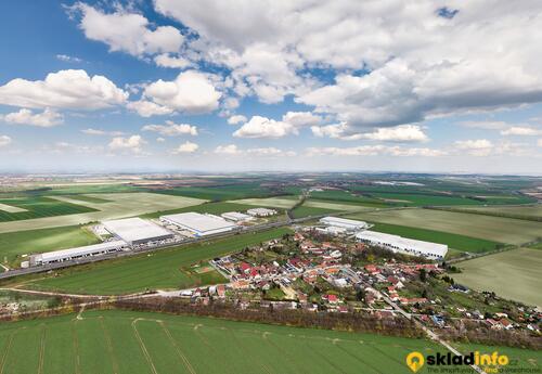 Sklady společnosti Panattoni Park Prague Airport II k pronájmu