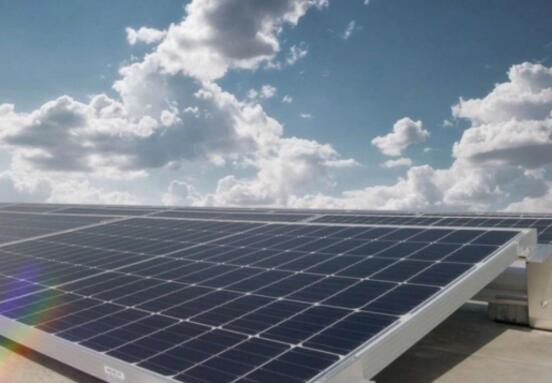 Expanze společnosti Axelor v oblasti zelené energie signalizuje nové příležitosti v komerčních nemovitostech v České republice
