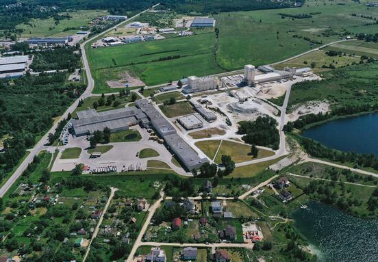 Český trh s průmyslovými nemovitostmi: Silná poptávka a strategické příležitosti v roce 2025