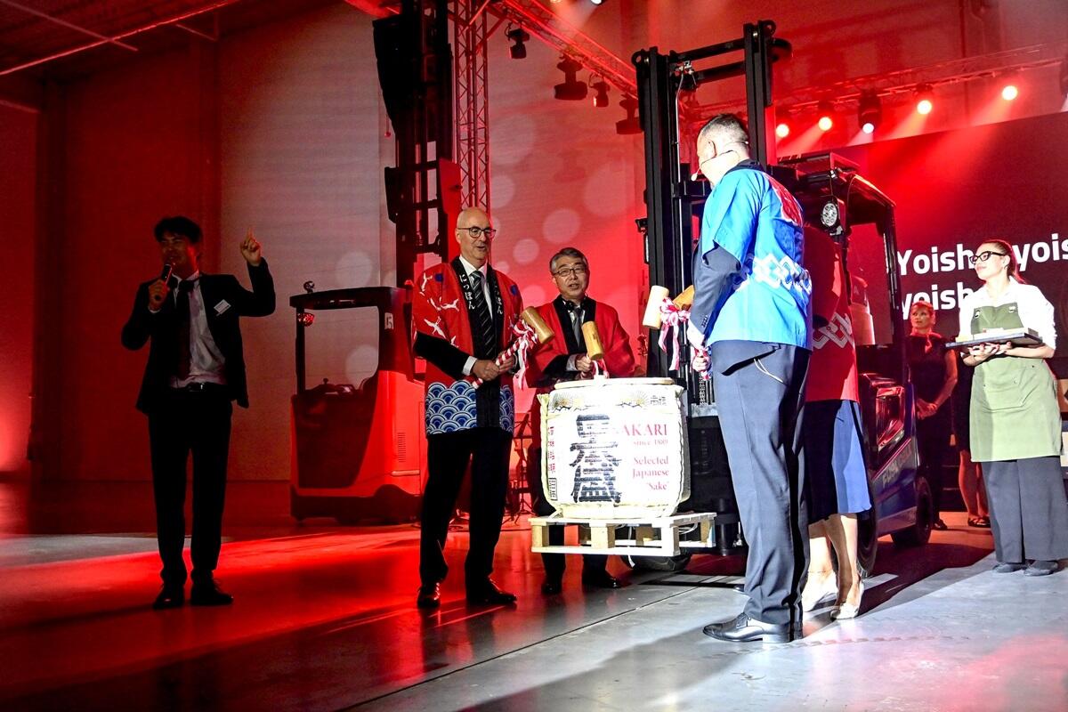 Toyota Material Handling CZ představila nové zázemí ve Zdicích při slavnostním otevření