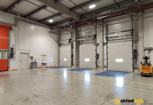 Sklady společnosti Sklad k pronájmu 10 000 m² - Postřižín-Odolena Voda | Mrazirny Eurofrost k pronájmu