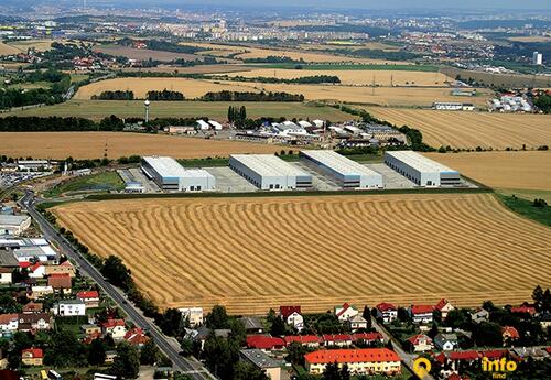Sklady společnosti Sklad k pronájmu 26 556 m² - Chrášťany | Business Park Prague-Chrášťany k pronájmu